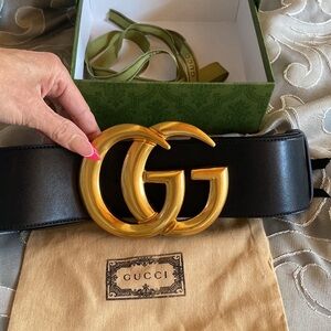 Jumbo Gucci belt comes w/ box